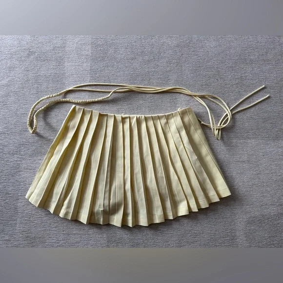 Nodress Yellow Pleated Miniskirt